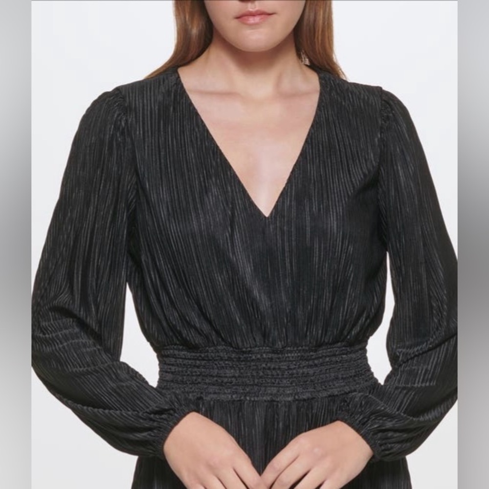 NWT Kensie Black Pleated V-Neck Long Sleeve A-Line Dress Size 8